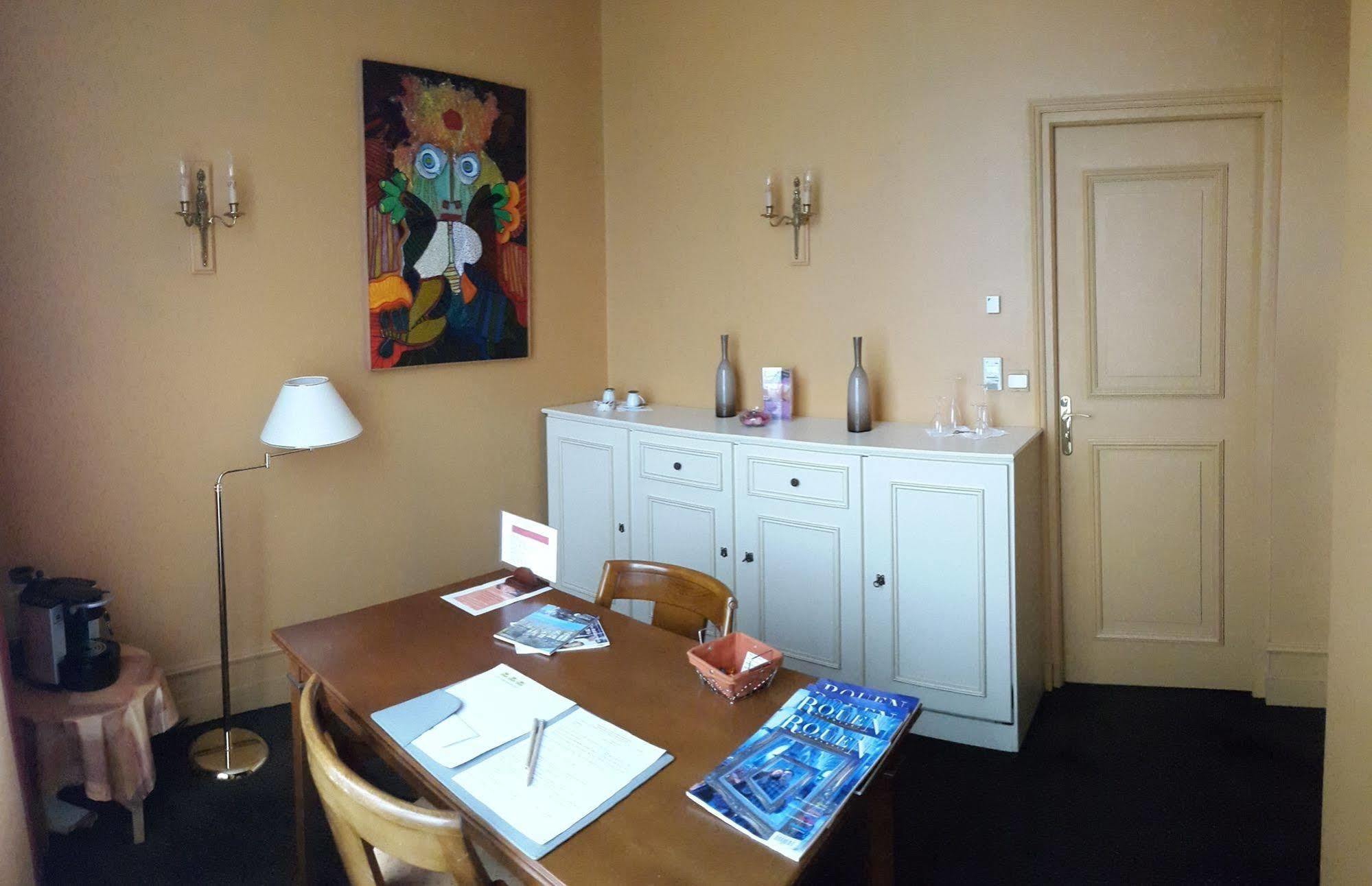 Ermitage Bouquet Hotel Rouen Exterior photo