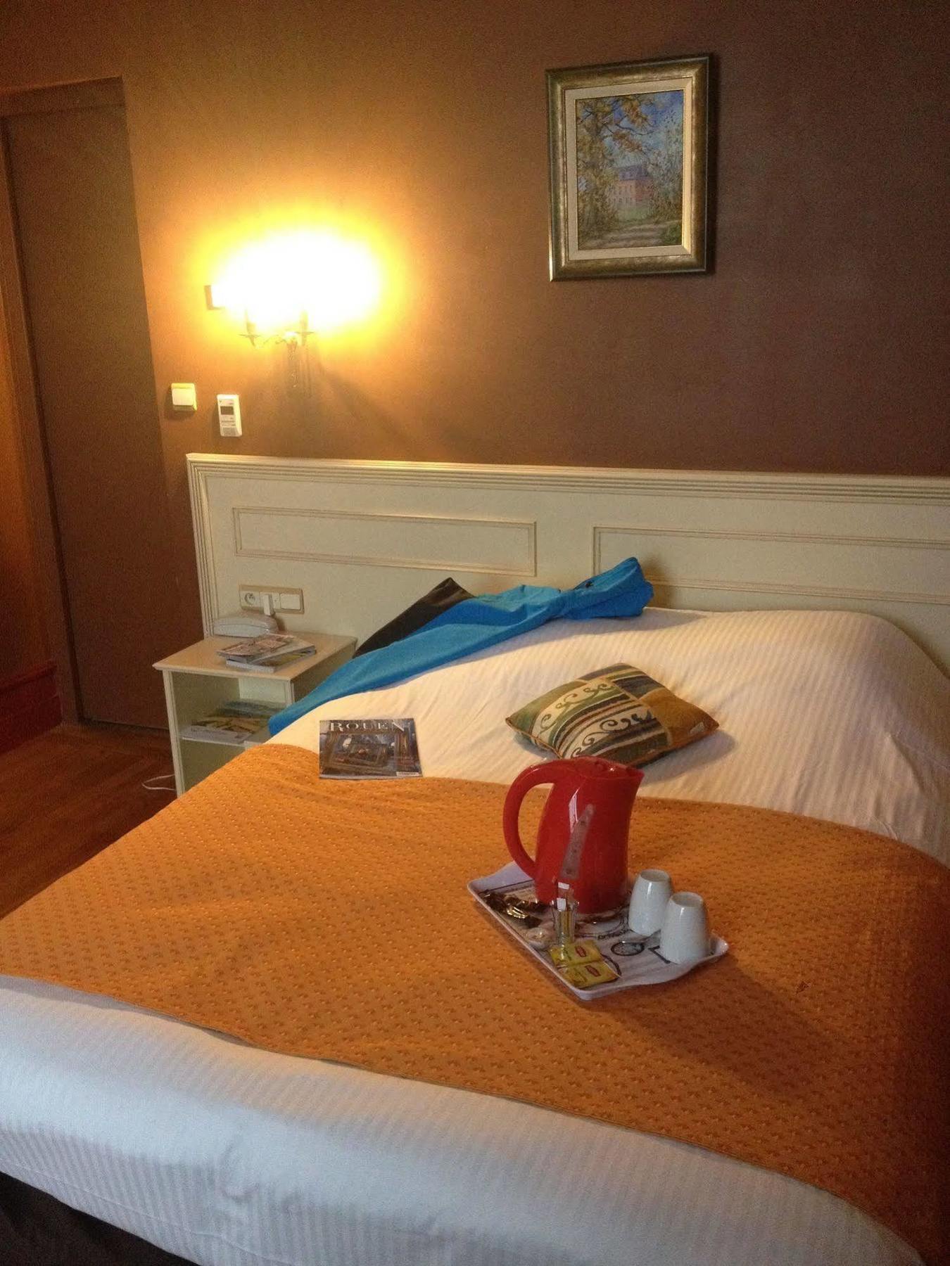Ermitage Bouquet Hotel Rouen Exterior photo